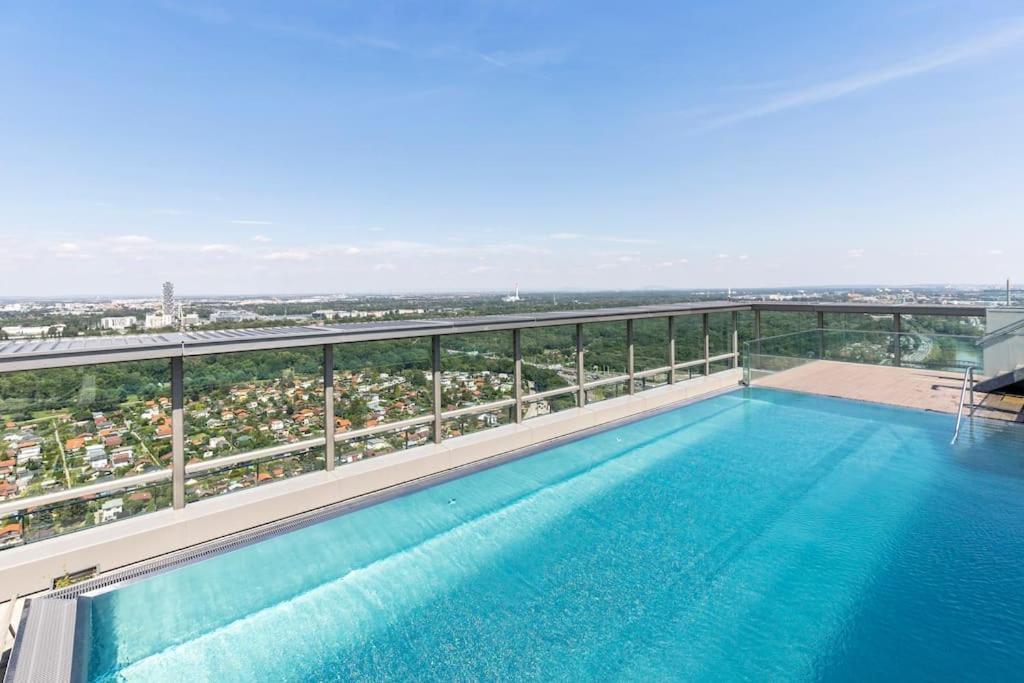 Design Apartment With Amazing View Over Viena Exterior foto